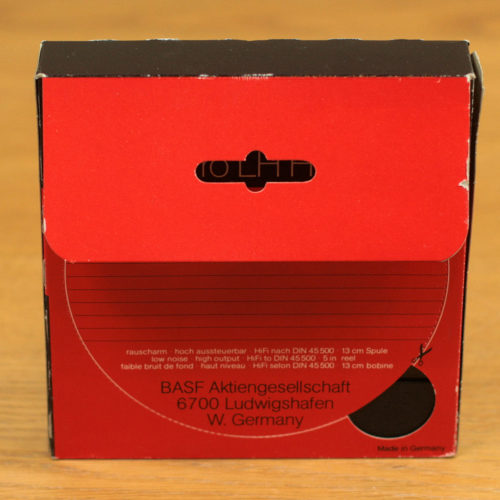 BASF • DP26 • Ferro LH HiFi • Bande magnétique avec boîtier • Sound recording tape with box • Spielband mit Schuber • Ø 13 cm • Neuve