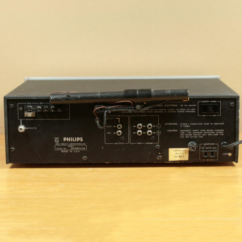 Philips • AH 673 • Tuner Stereo AM/FM • High Fidelity Laboratories • 1978 • Pour pièces ou à réparer • For parts or to repair