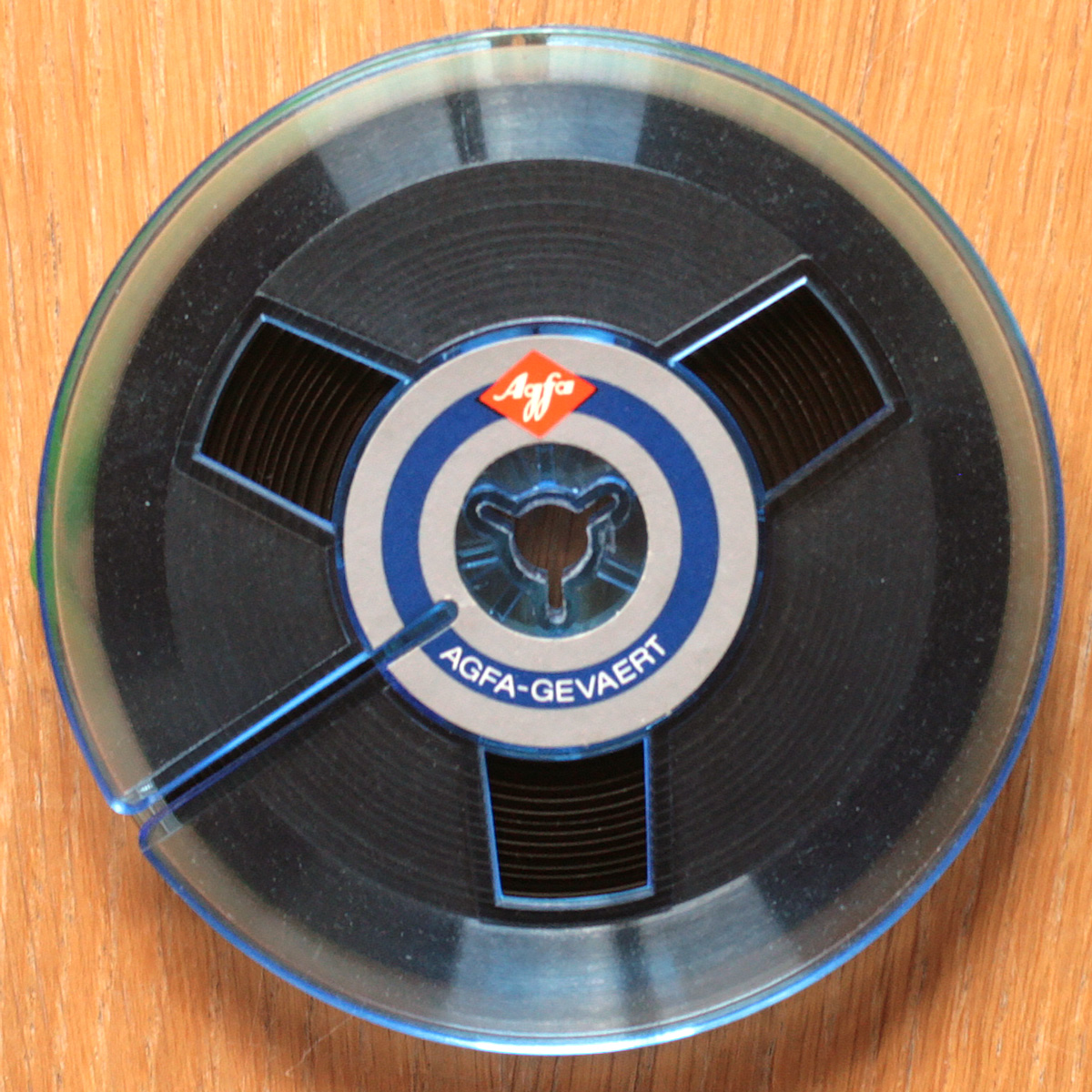 Agfa-Gevaert • Bande magnétique Sans boîtier • Magnetic tape without box • Ø 10.5 cm • Occasion • Used