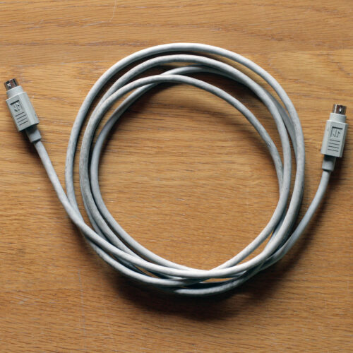 Apple Macintosh • Câble LocalTalk • 3 pin mâle vers 3 pin mâle • Longueur 2 m • No Name