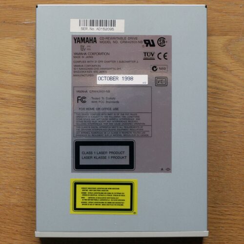 Yamaha • CRW4260T-NB • Lecteur graveur CD-RW • CD-Rewritable drive • SCSI • 1998