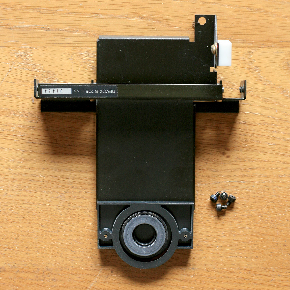 Revox • Lecteur CD • CD-player • B225 • Bras solénoide + support + aimant • Solenoid lift + holder + adhesive magnet • Studer/Revox 1.769.100-24 • Spare part