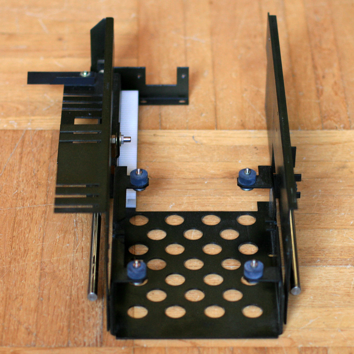 Revox • Lecteur CD • CD-player • B225 • Tiroir + crémaillère + supports + guides • Drawer + toothed rack + holders + guide rods • Studer/Revox 1.769.100-41 • Spare part