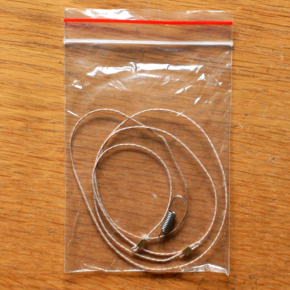 Revox • Tuner A76 • Cordelette en matière plastique d'origine • Original plastic cord • Originale Kunststoffsaite • Studer/Revox 1.076.xxx.xx • Spare part