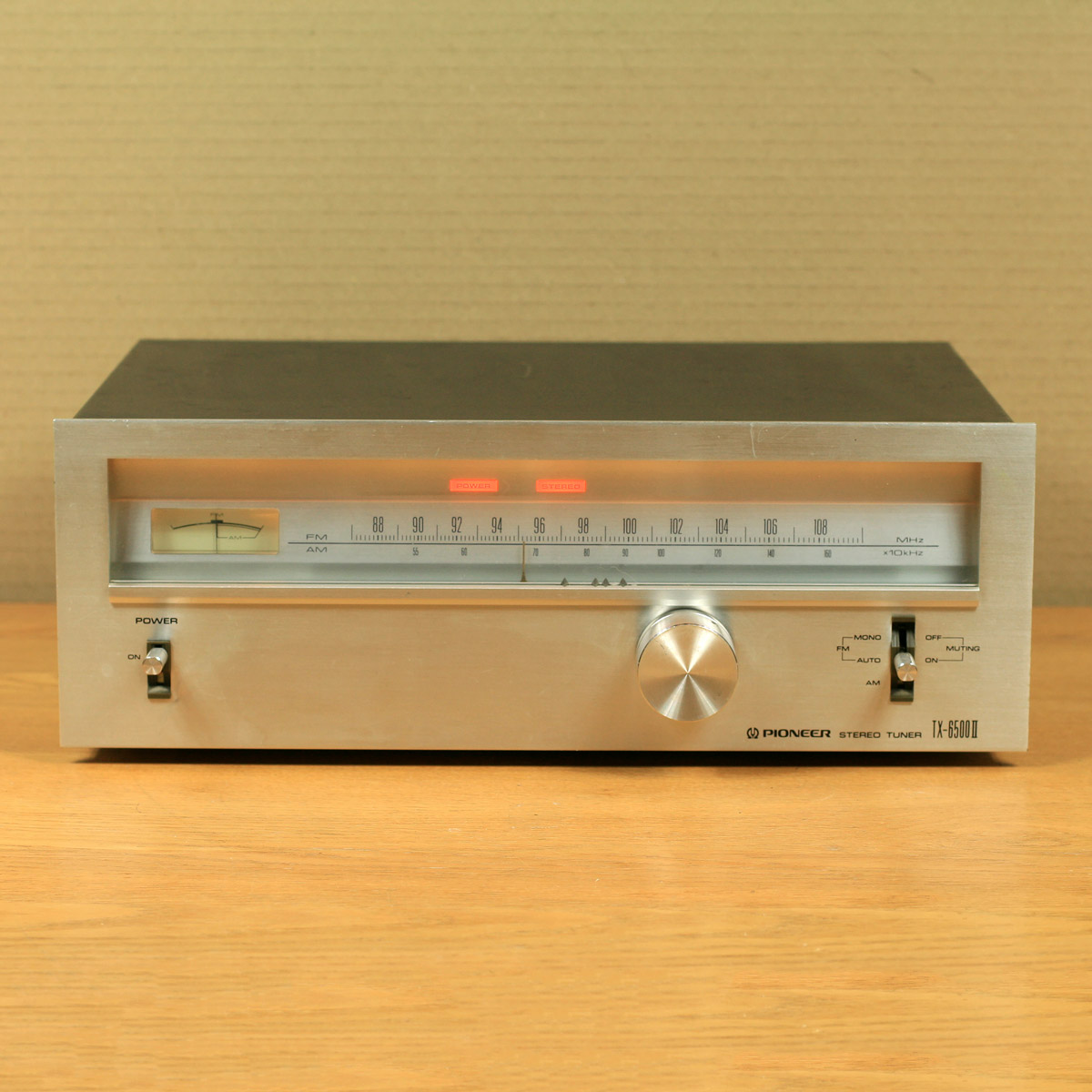 Pioneer • TX-6500 II • Tuner stéréo AM/FM • AM/FM stereo tuner • 1975-77 • Occasion • Used