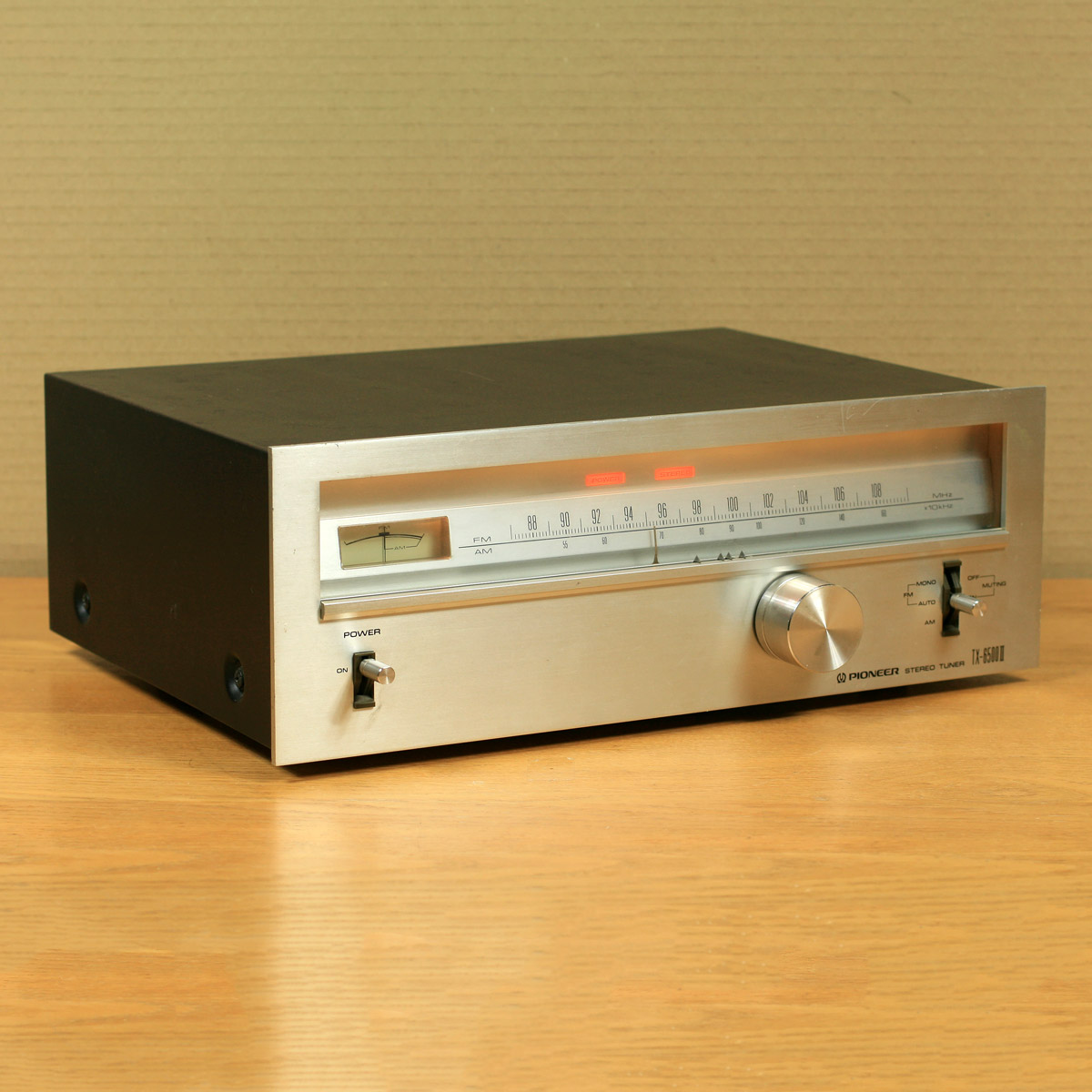 Pioneer • TX-6500 II • Tuner stéréo AM/FM • AM/FM stereo tuner • 1975-77 • Occasion • Used