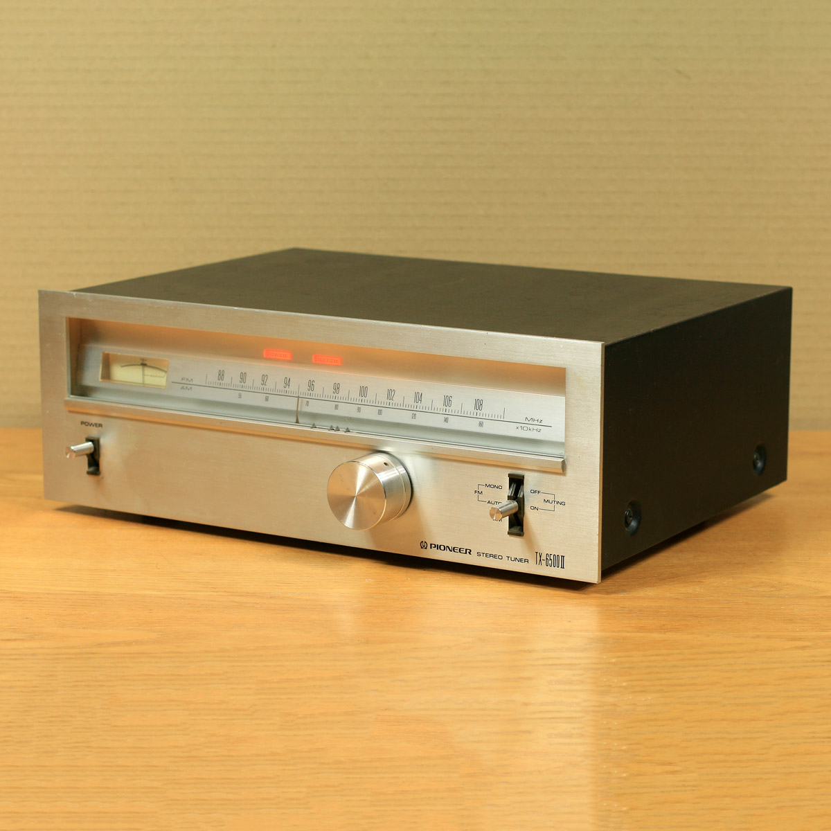Pioneer • TX-6500 II • Tuner stéréo AM/FM • AM/FM stereo tuner • 1975-77 • Occasion • Used
