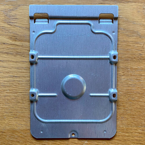 Apple Macintosh • PowerMac G4 • Support disque dur • Hard drive mounting bracket • Part # HH 805-2244-B