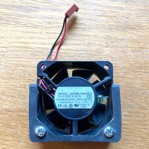 Apple Macintosh • PowerMac G4 • Ventilateur pour processeur • Processor fan • Minebea 2410ML-04W-B47 • 12 V • 0.22 A